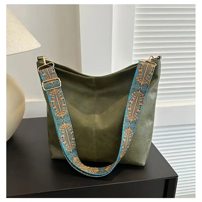 Vera™ – Leveäolkain vintage-kassilaukku