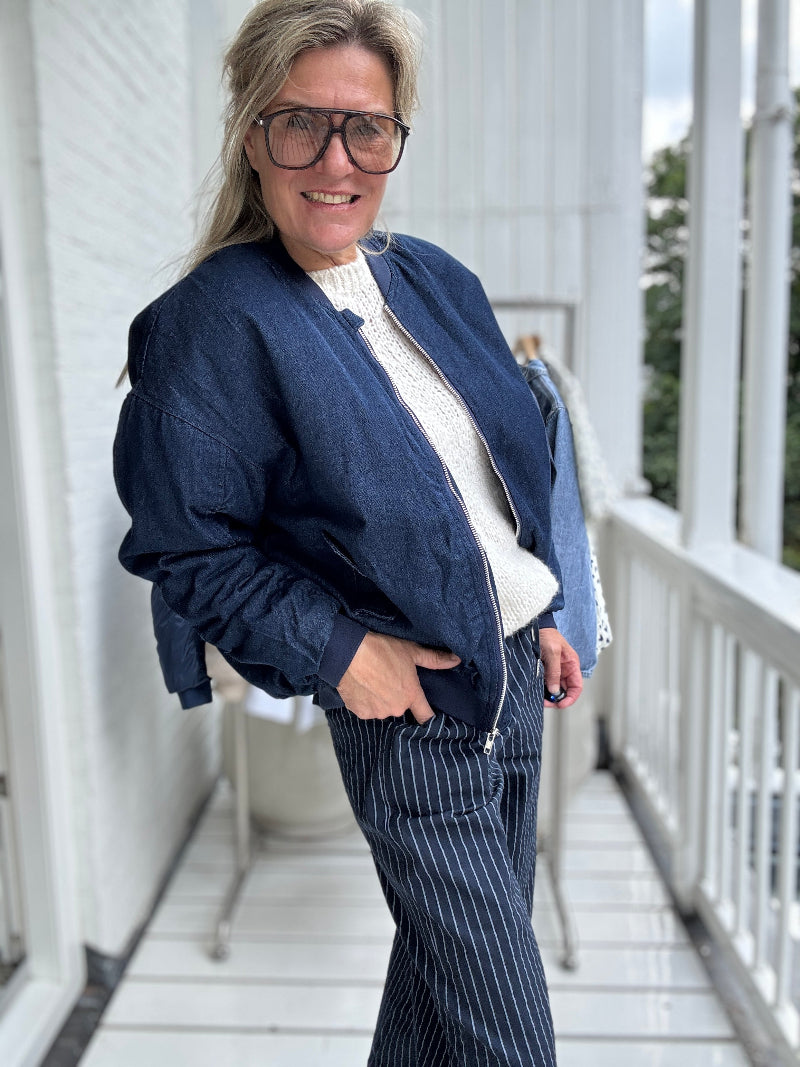 Bella™ – Klassinen bomber-takki