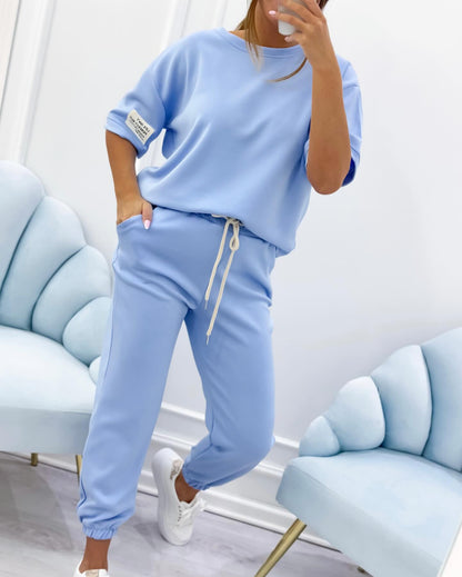 Aveline™ – Naisten rento oloasusetti